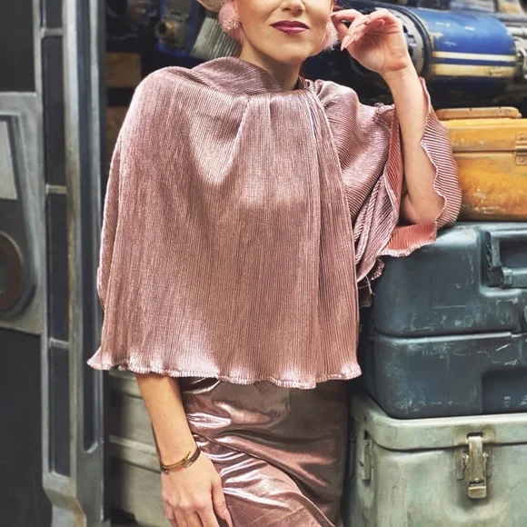 Akira Rose Gold Metallic Bell Sleeve wiggle dress Size Small - Picture 2 of 7